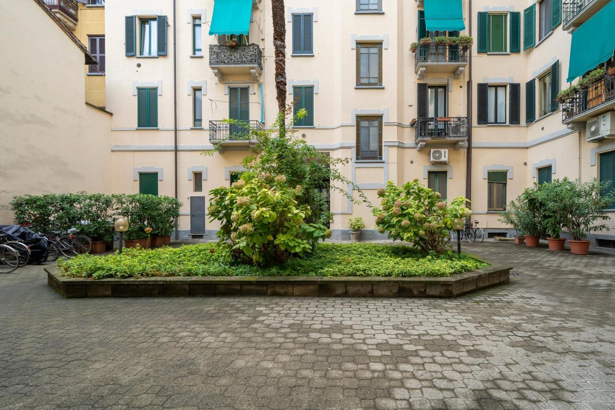 Easylife - Milano - Crema 15 - Porta Romana — Foto 2